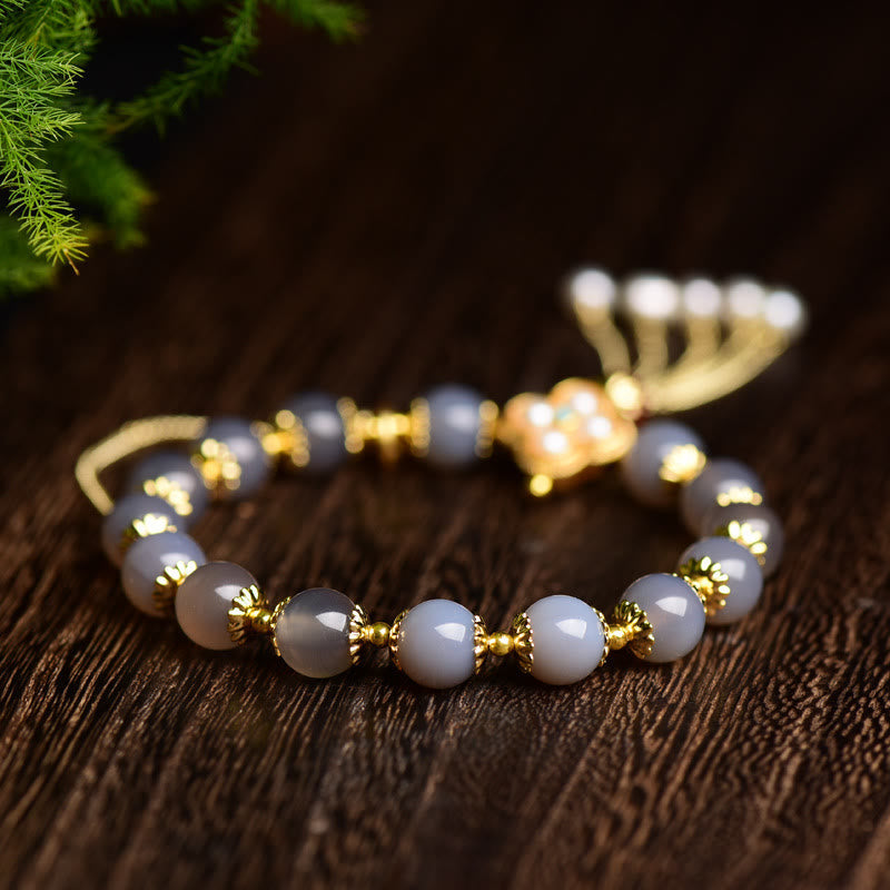 Natural Gray Agate and Pearl Beaded Bracelet with Fu Symbol Tassel
