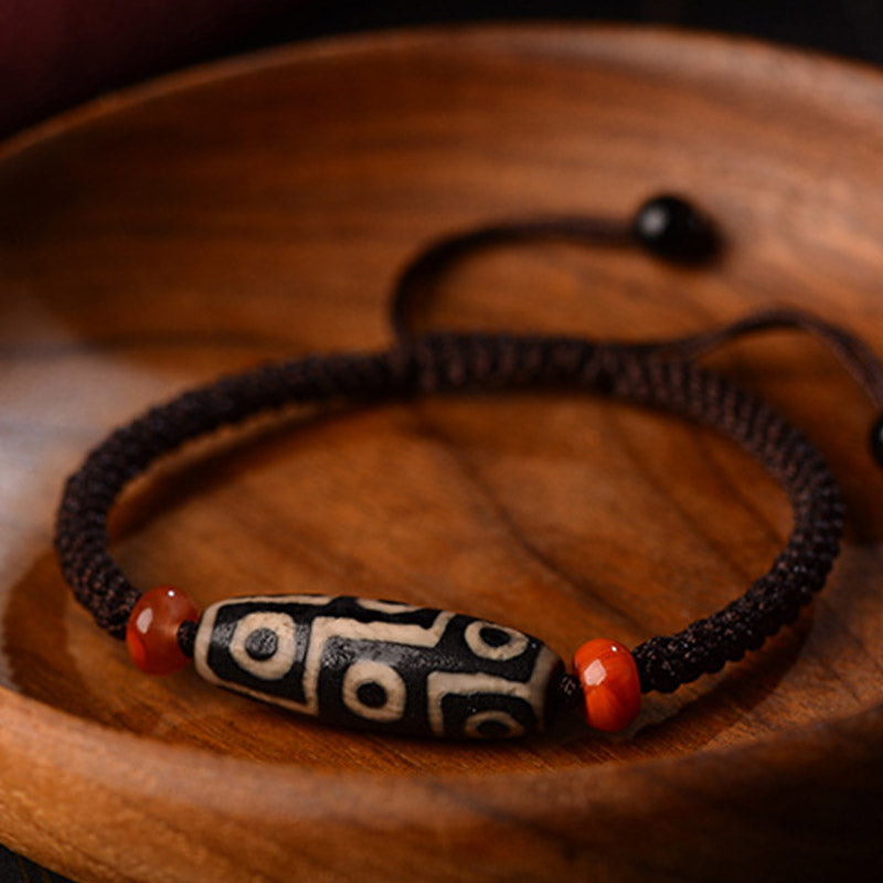 Handcrafted Tibetan Nine-Eye Agate Dzi Bead String Bracelet