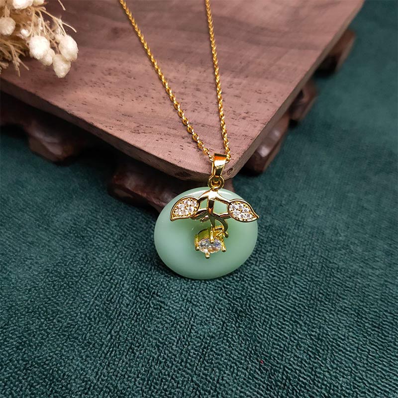Round Jade Leaf Blessing Fortune Necklace Chain Pendant