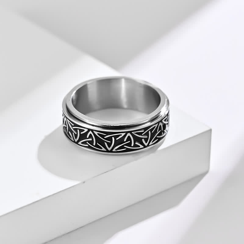 Triangle Knot Triquetra Titanium Steel Calm Rotatable Ring