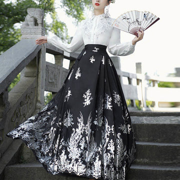 Embroidered Botanical Pleated Mamianqun Mindful Riding Skirt Set