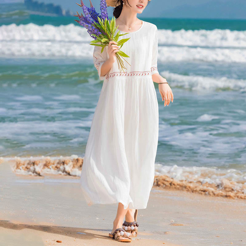 Breathable Cotton Blend Relaxed Midi Dress with Subtle Embroidery