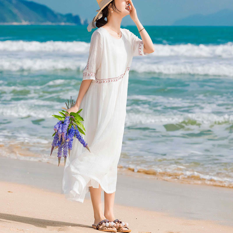 Breathable Cotton Blend Relaxed Midi Dress with Subtle Embroidery