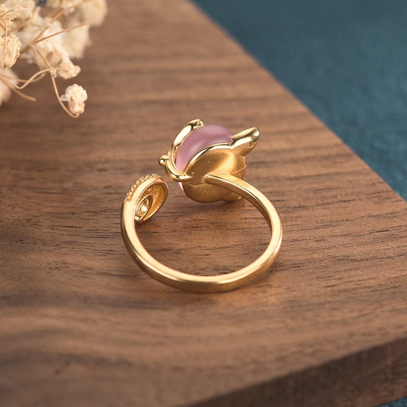 Sleek Cat's Eye and Copper Fox Love Ring for Emotional Clarity