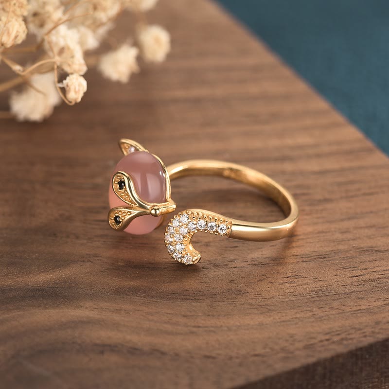 Sleek Cat's Eye and Copper Fox Love Ring for Emotional Clarity