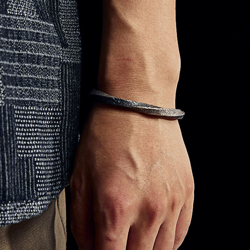 Retro 999 Sterling Silver Möbius Loop Eternal Love Cuff Bracelet Bangle