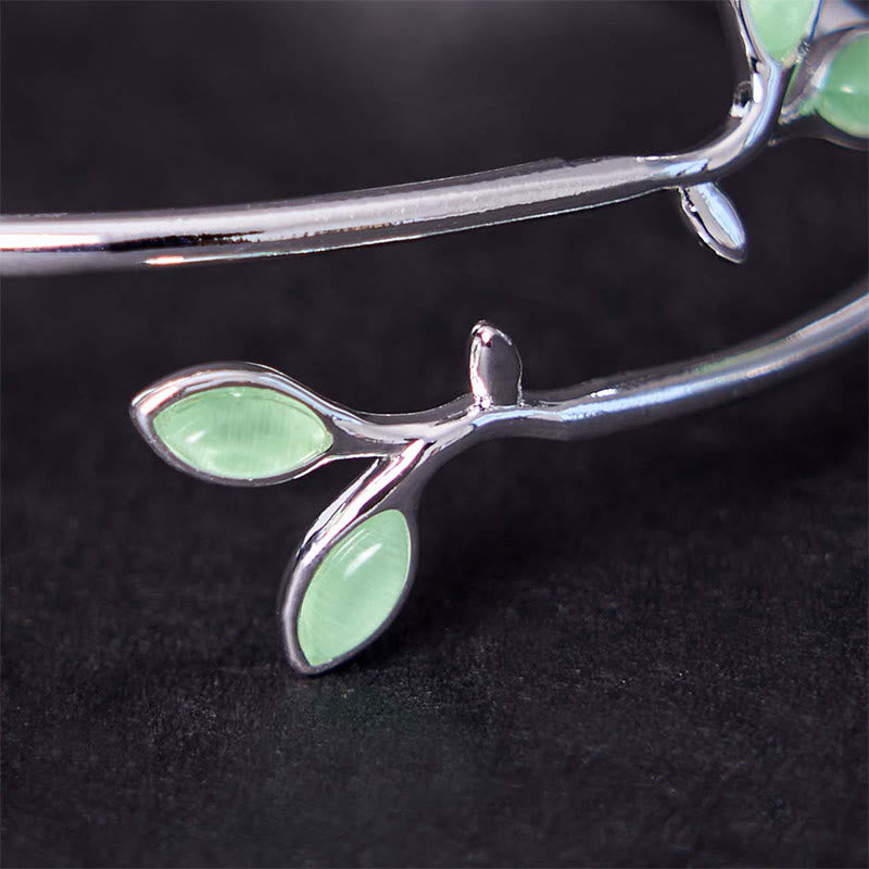 Leaf Pattern Cat Eye Support Cuff Bracelet Bangle