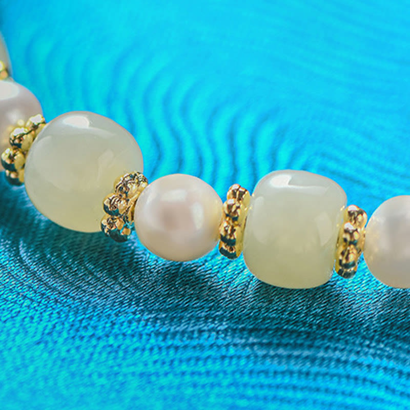 Hetian Jade Pearl Alloy Four Leaf Clover Pendent Abundance Bracelet