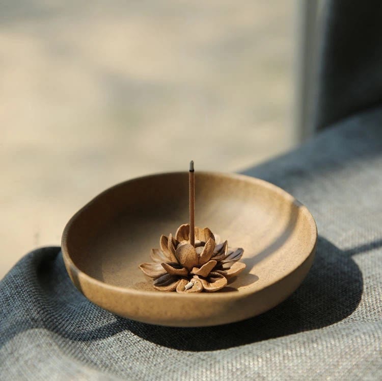 Lotus Pedestal Ceramic Incense Burner for Meditative Space