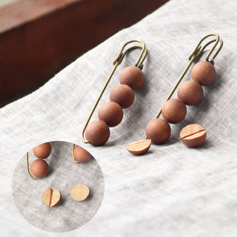 Vintage Sandalwood Agathis Alba Ebony Wood Peltogyne Beads Healing Brooch