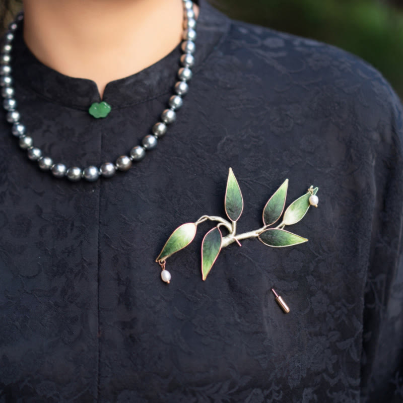 Handmade Yangzhou Velvet Flower Mulberry Silk Green Bamboo Brooch