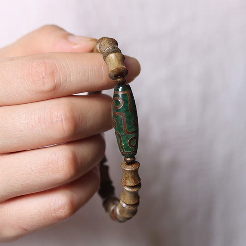 Tibetan Nine-Eye Dzi Bead Green Sandalwood Peace Bracelet