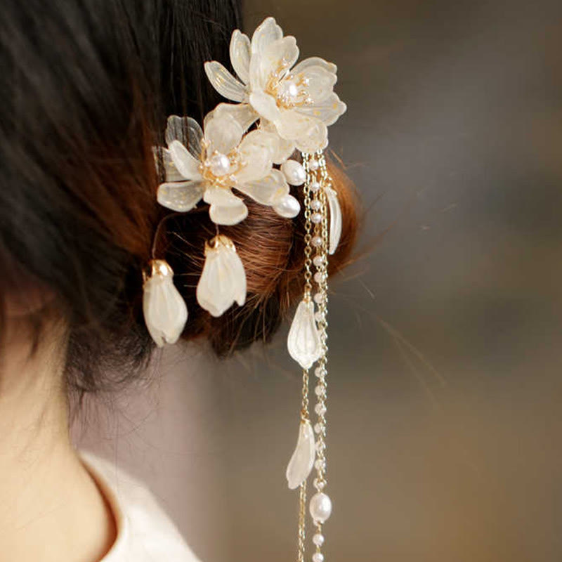 Classical Magnolia and Pearl Tassel Side Hair Clip for Elegant Styling
