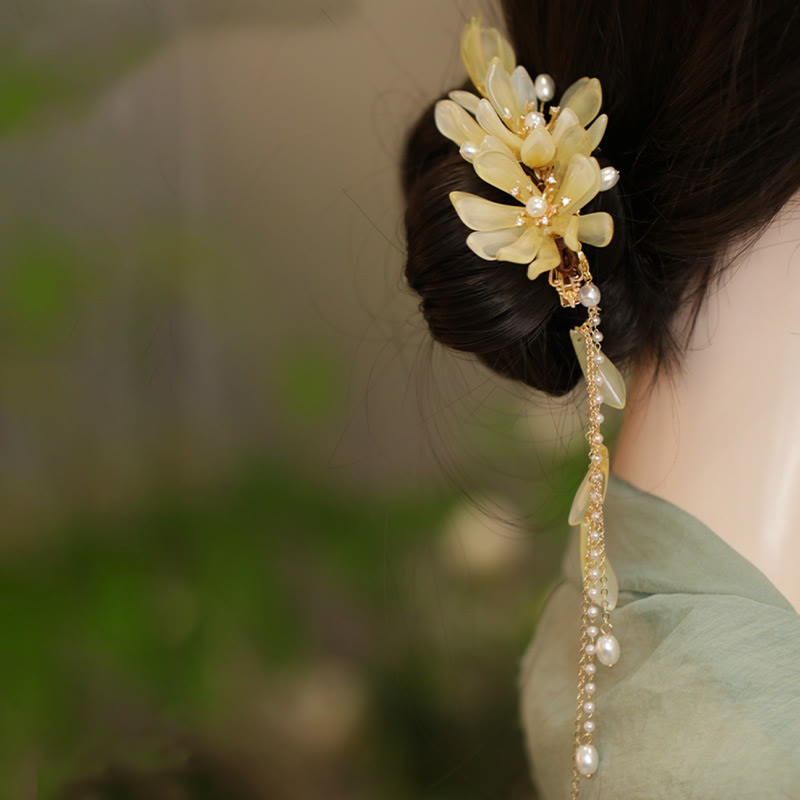 Classical Magnolia and Pearl Tassel Side Hair Clip for Elegant Styling