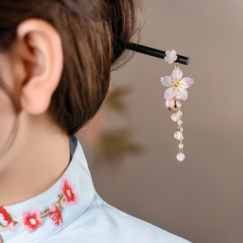 Artistic Style Pear Blossom Tassel Wood Hairpin