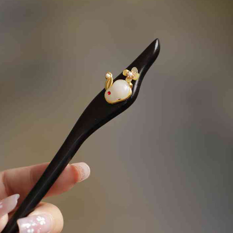 Auspicious Cloud Sandalwood Rabbit Protection Hairpin