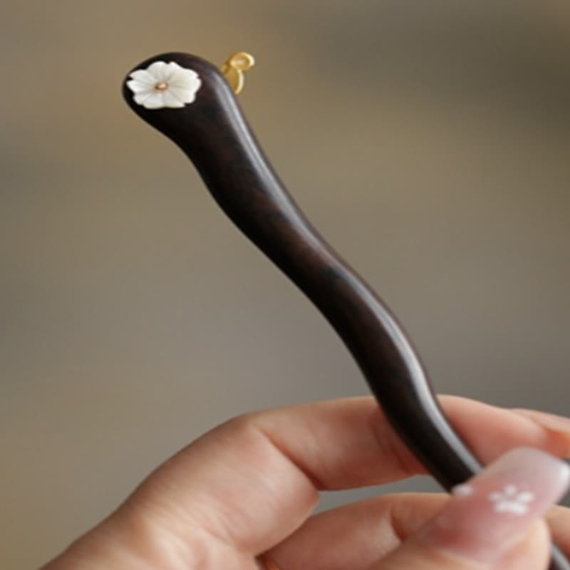 Auspicious Cloud Sandalwood Rabbit Protection Hairpin