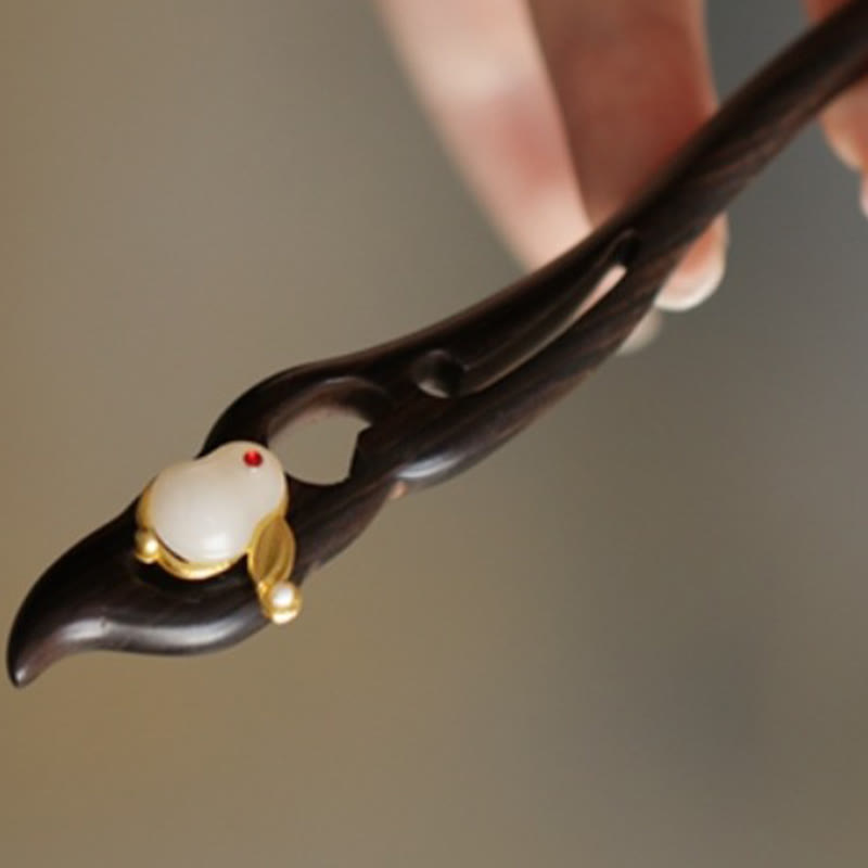 Auspicious Cloud Sandalwood Rabbit Protection Hairpin