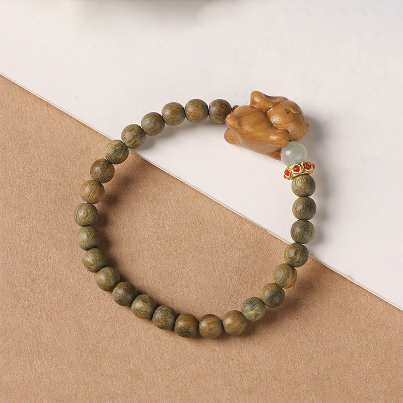 Handmade Sandalwood and Agate Beaded Bracelet with Rabbit Charm