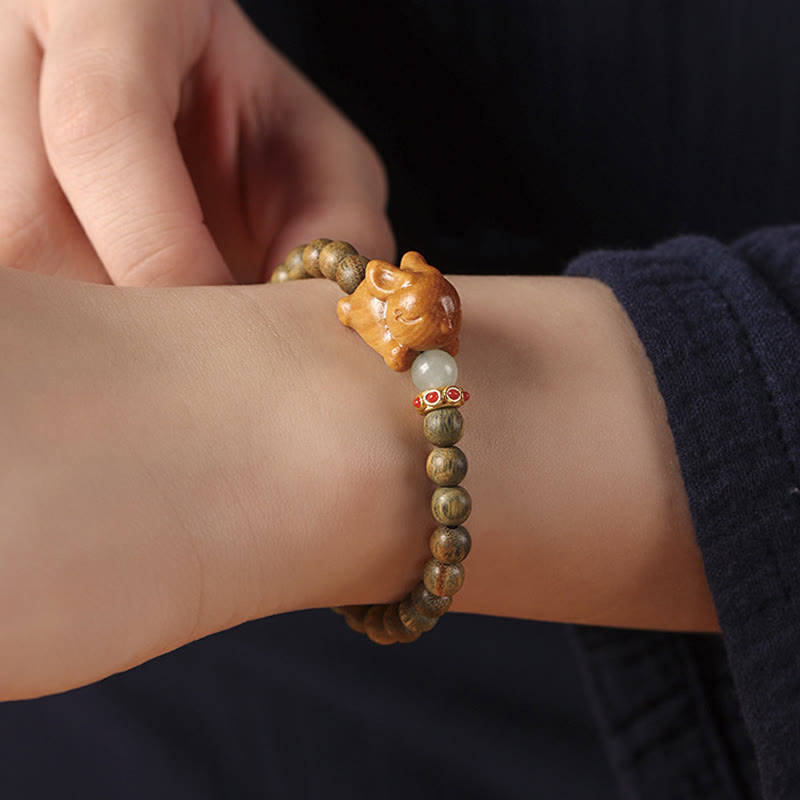 Handmade Sandalwood and Agate Beaded Bracelet with Rabbit Charm