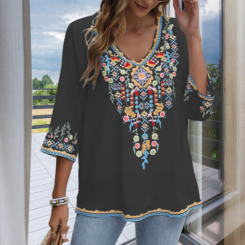 Spring Daily Embroidery Flower Pattern Long Sleeve V-neck Cotton Women's T-Shirt