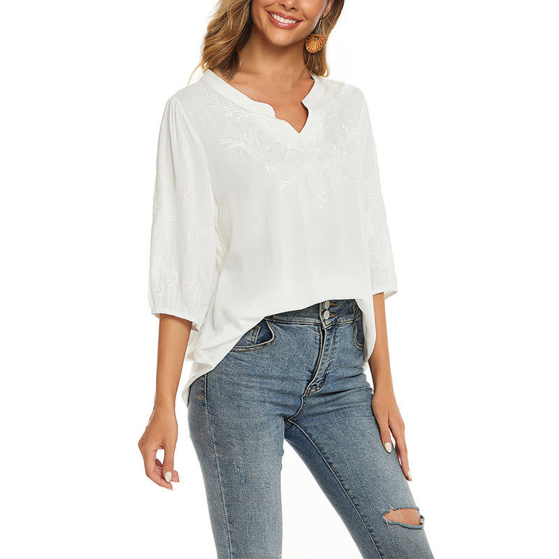 Casual Solid Color Embroidery Flower Three Quarter Sleeve V-Neck Cotton Women's T-Shirt