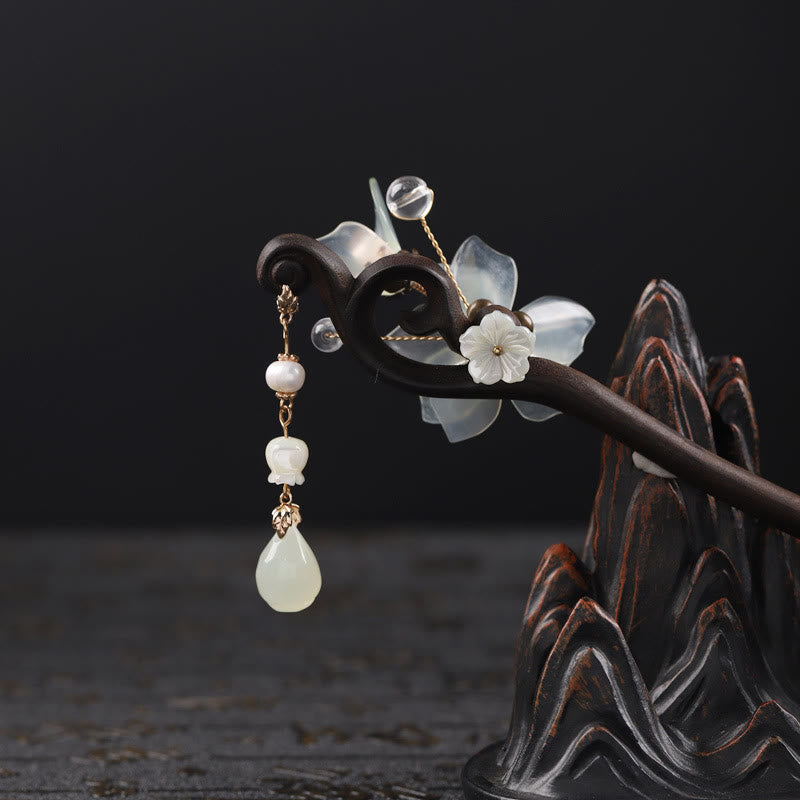 Ebony Jade Shell Magnolia Tassel Blessing Hairpin