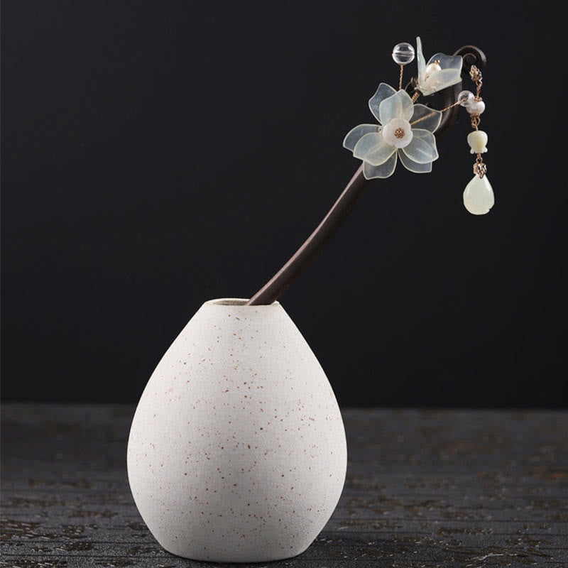 Ebony Jade Shell Magnolia Tassel Blessing Hairpin