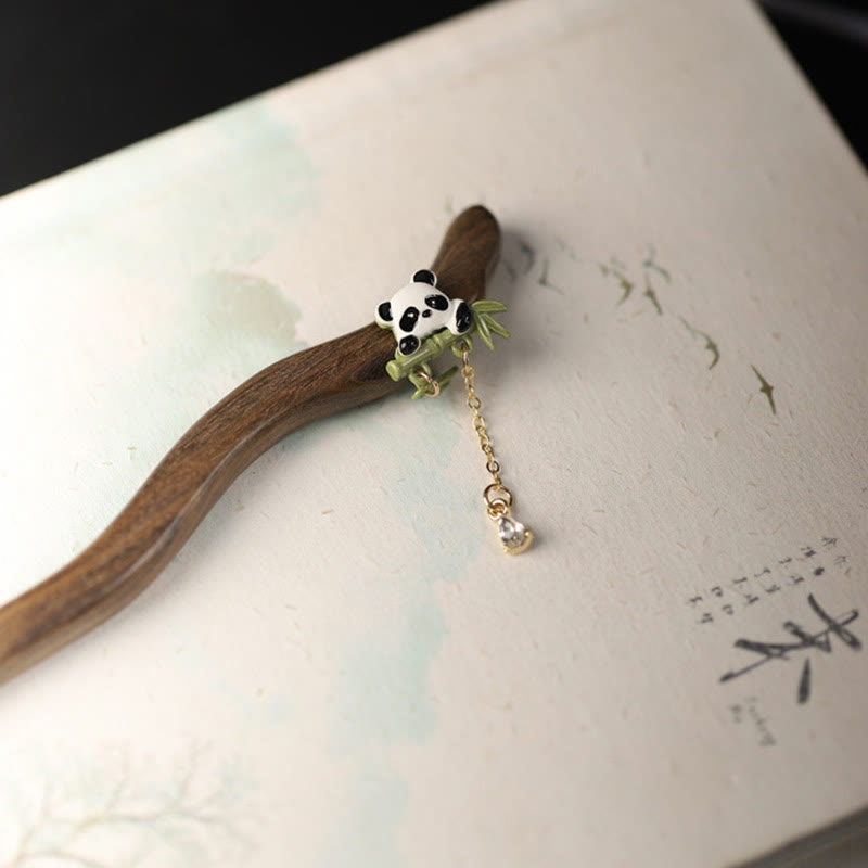 Ebony Panda Bamboo Tassel Courage Hairpin