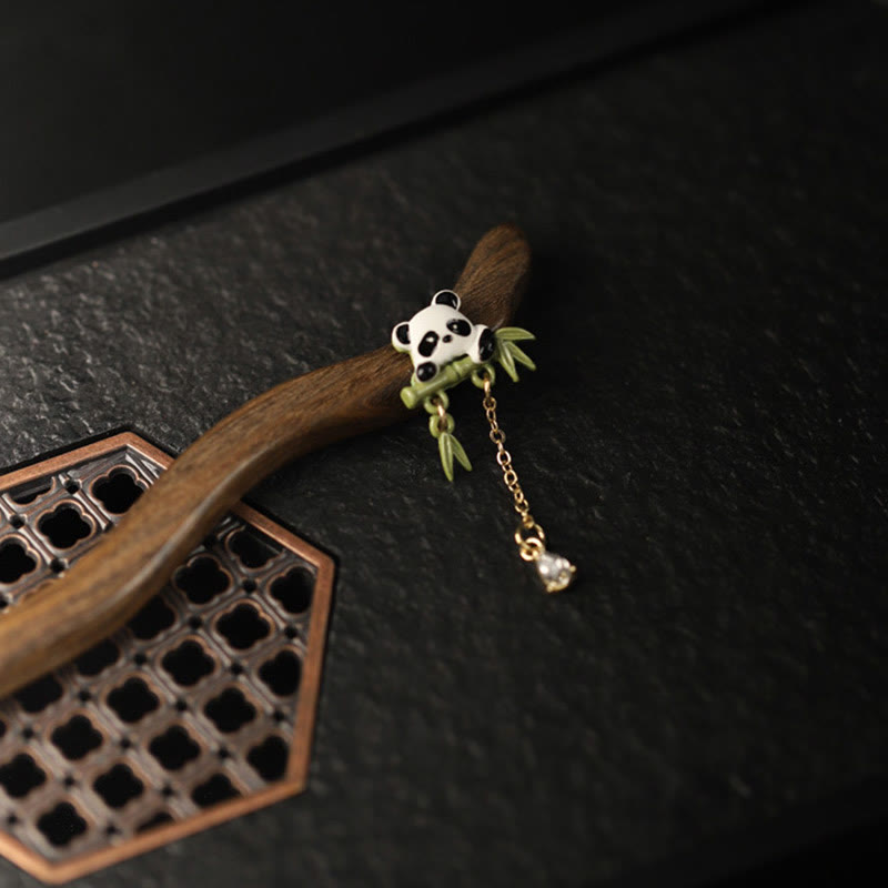Ebony Panda Bamboo Tassel Courage Hairpin
