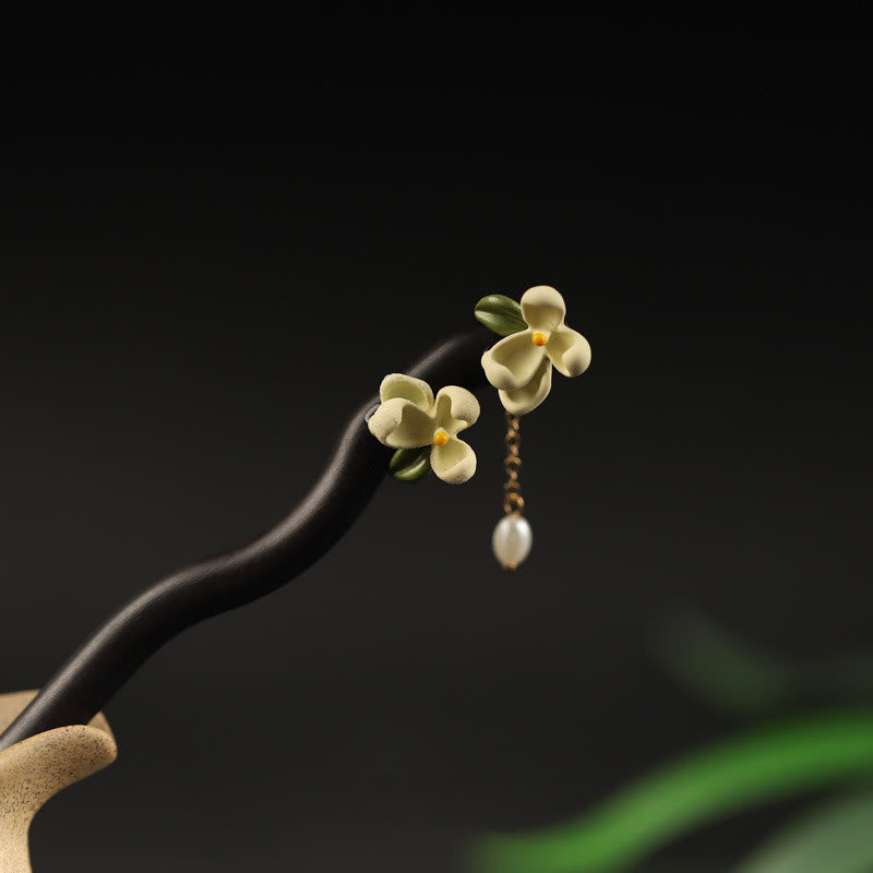 Ebony Gardenia Tassel Courage Hairpin