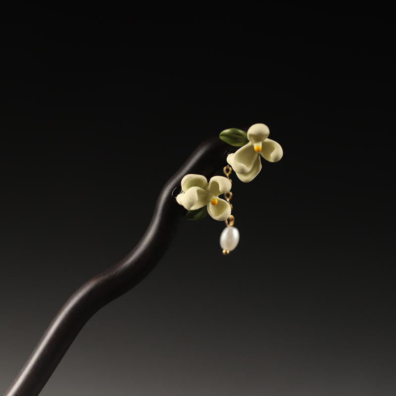 Ebony Gardenia Tassel Courage Hairpin