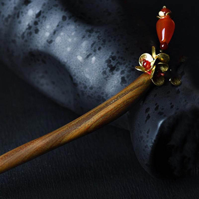 Silver Tassel Green Sandalwood Soothing Hairpin