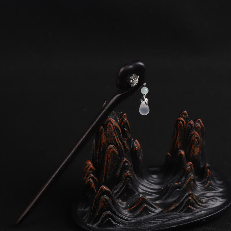 Ebony Auspicious Cloud Courage Hairpin