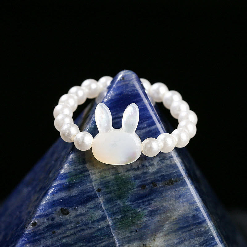 3mm Tridacna Beaded Elastic Ring with Rabbit Symbolism