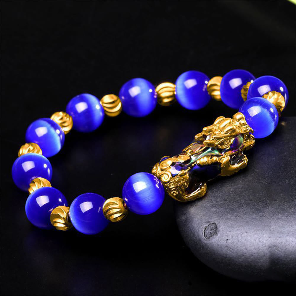Color-Changing Cat's Eye and Copper Pixiu 10mm Beaded Bracelet