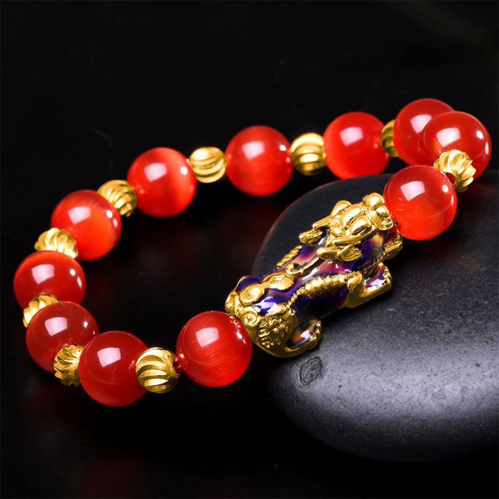 Color-Changing Cat's Eye and Copper Pixiu 10mm Beaded Bracelet