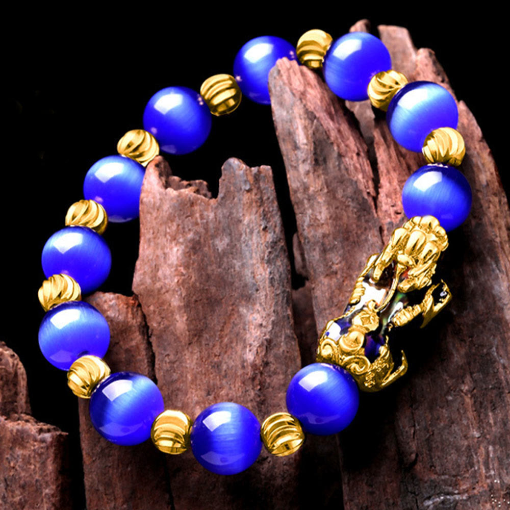 Color-Changing Cat's Eye and Copper Pixiu 10mm Beaded Bracelet