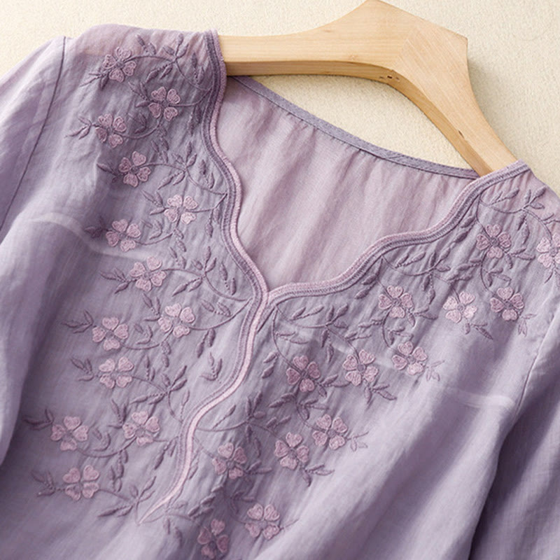 Summer Casual Embroidered Flowers Women's V-neck Design Half Sleeve Acrylic T-shirt