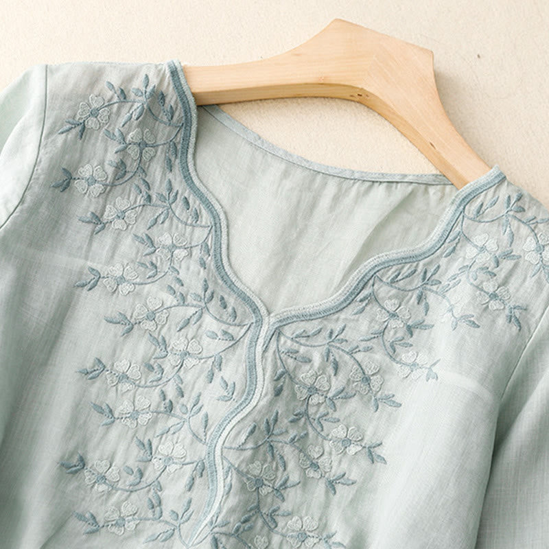Summer Casual Embroidered Flowers Women's V-neck Design Half Sleeve Acrylic T-shirt