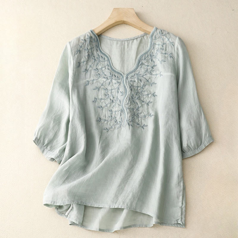 Summer Casual Embroidered Flowers Women's V-neck Design Half Sleeve Acrylic T-shirt