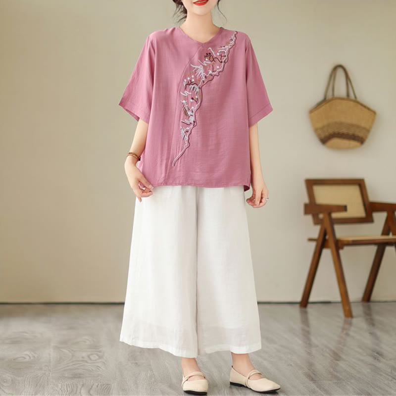 Ethnic Casual Embroidered Geometry Pattern Women's Crew Neck Design Half Sleeve T-Shirt