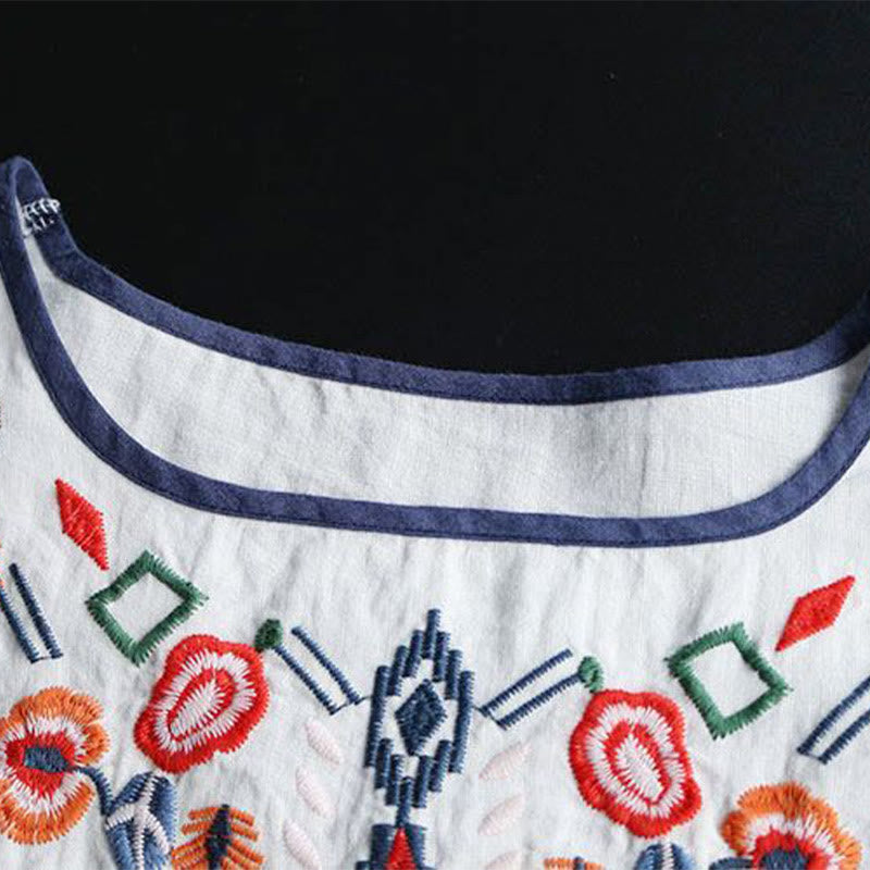 Retro Artistic Embroidery Floral Pattern Crew Neck Women's Cotton Linen Short Sleeve T-Shirt