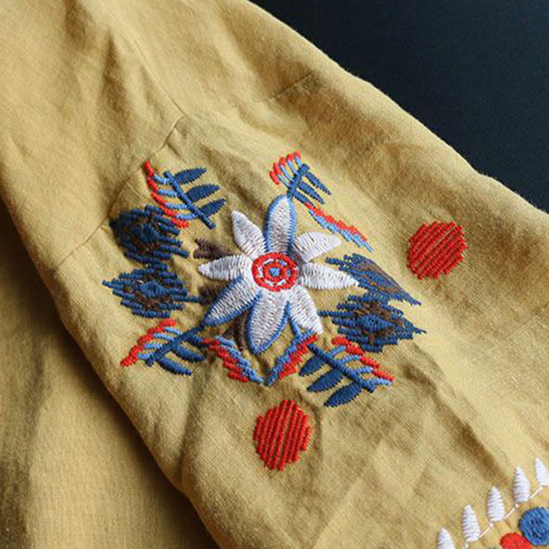 Retro Artistic Embroidery Floral Pattern Crew Neck Women's Cotton Linen Short Sleeve T-Shirt