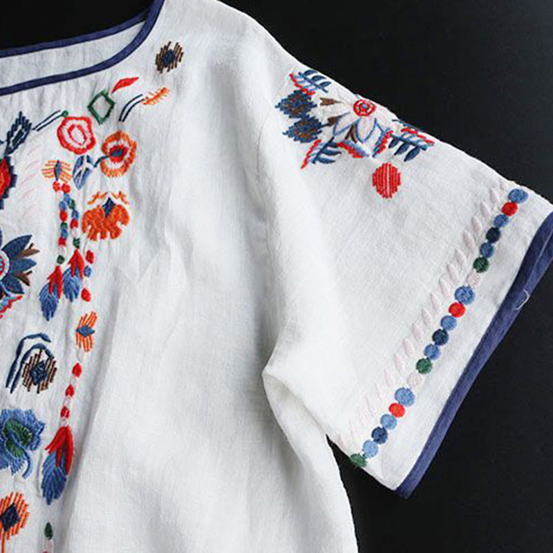 Retro Artistic Embroidery Floral Pattern Crew Neck Women's Cotton Linen Short Sleeve T-Shirt