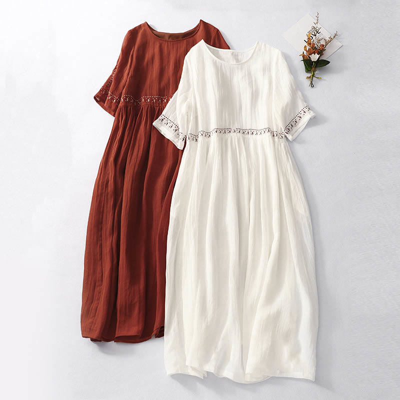 Breathable Cotton Blend Relaxed Midi Dress with Subtle Embroidery