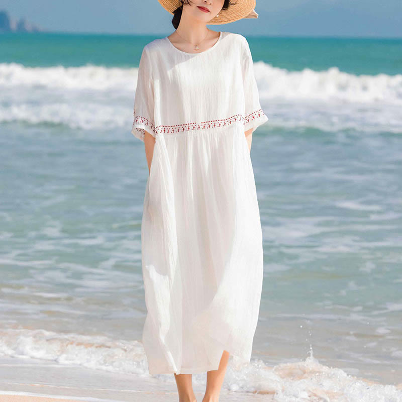 Breathable Cotton Blend Relaxed Midi Dress with Subtle Embroidery