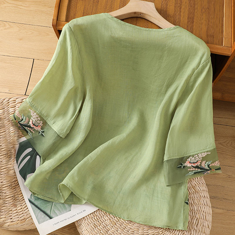 Casual Floral Embroidery Crew Neck Women's Frog-Button Polyester Half Sleeve Shirt