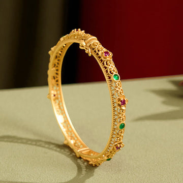 Hollow Design Copper Plated Gold Flower Luck Bracelet Bangle