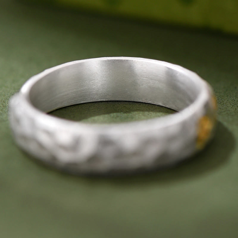 Om Mani Padme Hum Hammer Pattern Sterling Silver Ring